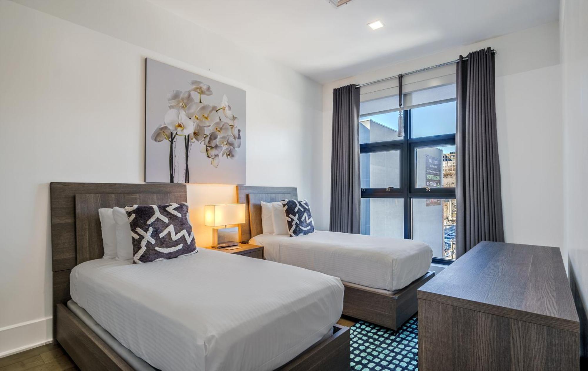 Dharma Home Suites Hoboken Extérieur photo